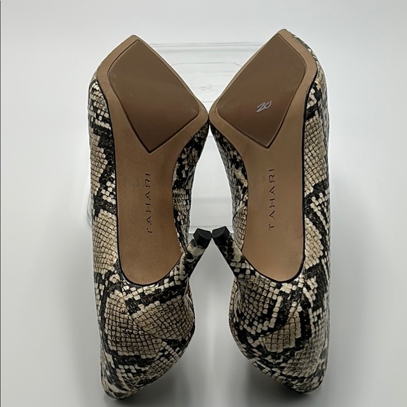 New Tahari Sofiya Kitten Heel Pumps 9 Snakeskin Pointy Toe Beige Black Classic - Picture 9 of 16